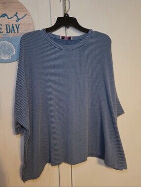 Discount Divas Boutique Blue Ribbed Knit 3/4 Sleeve Crewneck Pullover, Regular